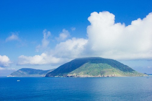 Mùa hè trên Côn Đảo bao la biển trời xanh trong vắt